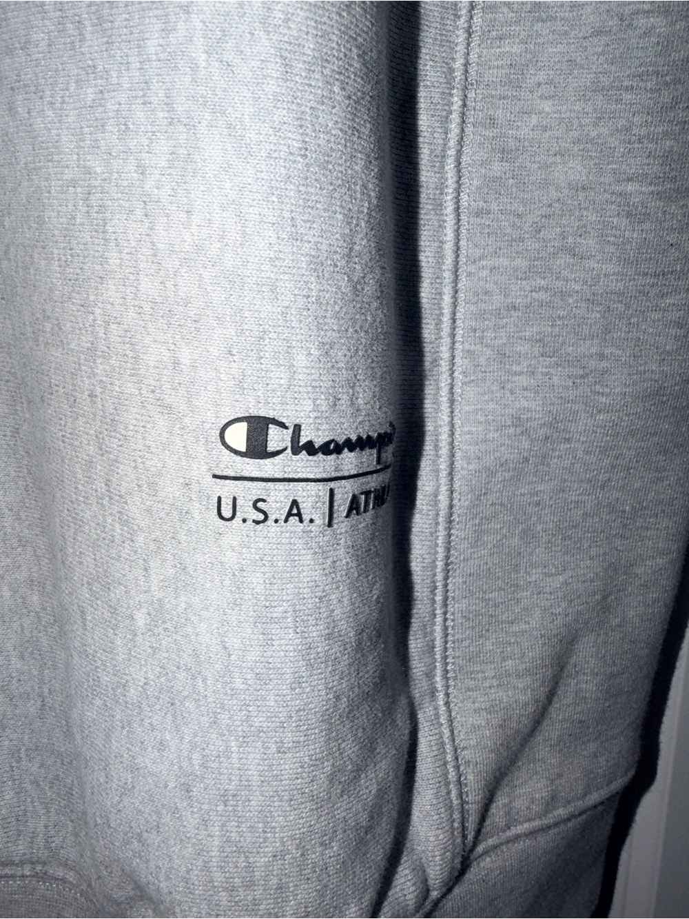Champion Light Gray Terry Sweatshirt and Matching Athletic Shorts, Size L/M - Picture 8 of 14